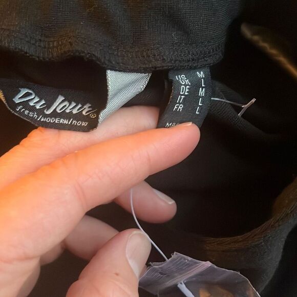 Du Jour size medium black new without tag skirt (#1827) - Picture 3 of 5
